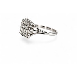 L'Éclat de Minuit – Bague Pavée de Diamants en Or Blanc